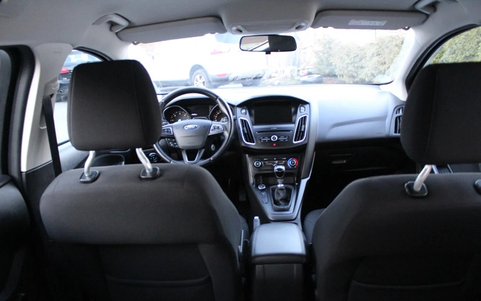 Ford Focus cena 35900 przebieg: 212158, rok produkcji 2016 z Olsztyn małe 407